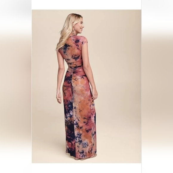 NWT Venus RUCHED TIE DYE MAXI DRESS Size Large - Picture 2 of 13
